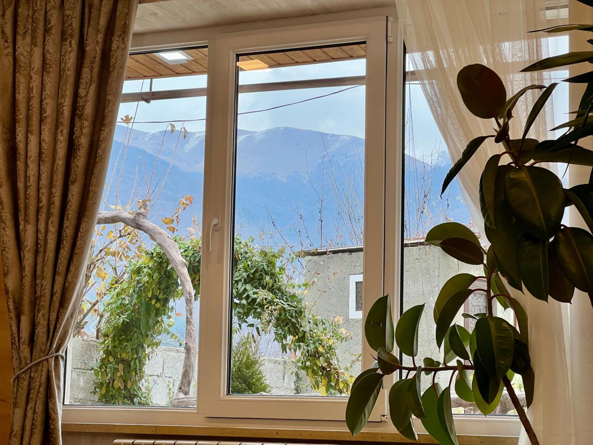 Green Park Guest House Dilijan Exterior photo
